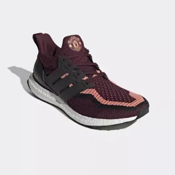 Adidas Men's Manchester United Ultra Boost DNA Running shoes Size 10.5 us FZ3620 - Picture 1 of 3